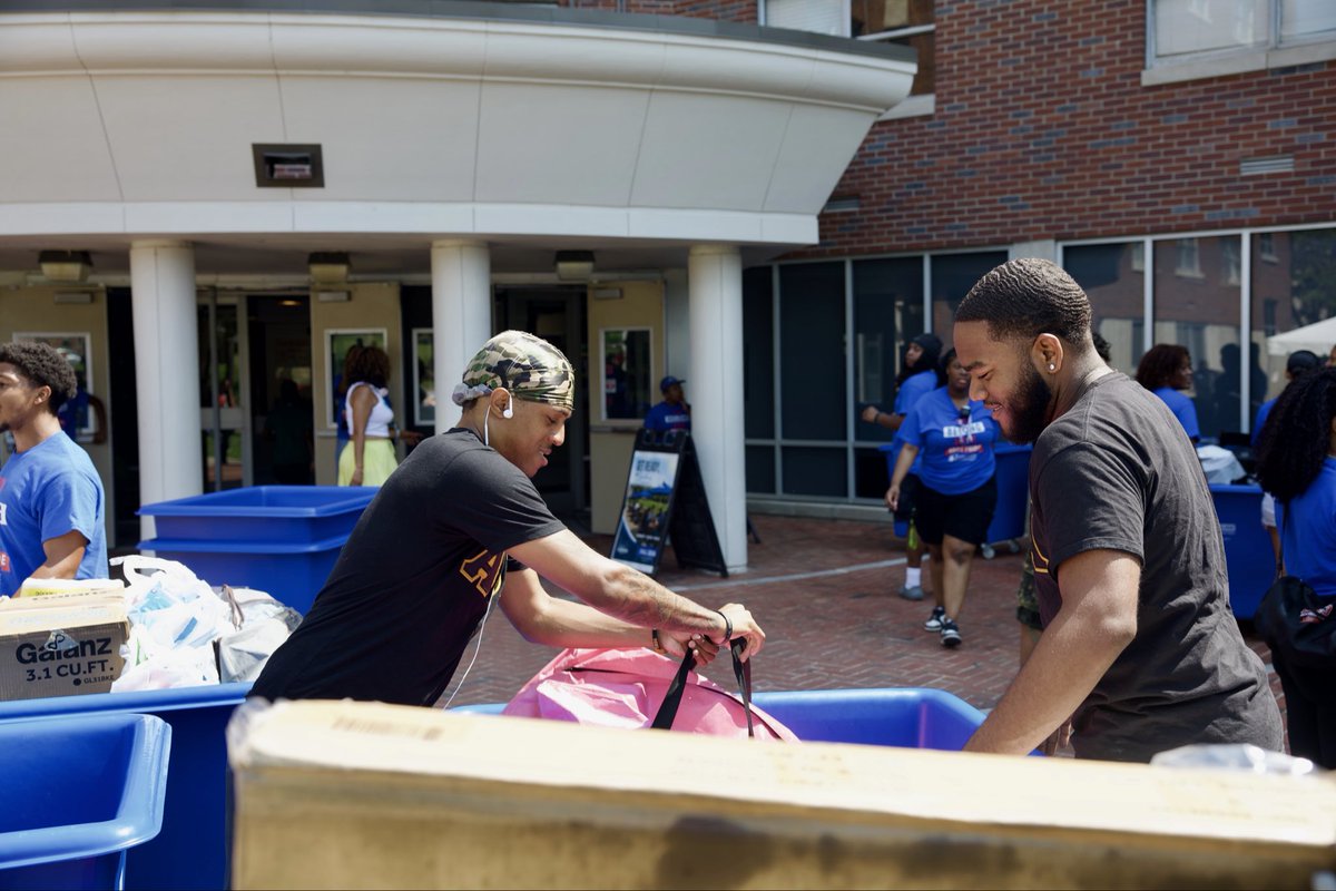 TSUedu's tweet photo. It’s a brand new day at TSU, and YOU belong here. 💙 

Move-in week begins today and we are excited to welcome our tigers to campus! 🐅

#TSU #tennstateu #tennesseestateuniversity https://t.co/g0r8kMeorN