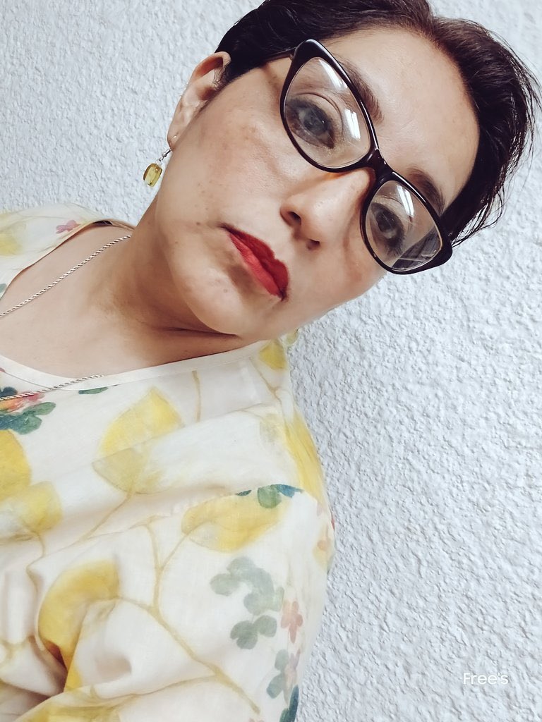 ancianaputa's tweet photo. @chavitosfera @annieala10 No, si ya vi tus fotos. Eres un obesa obscena. https://t.co/vw8G3wLv7b