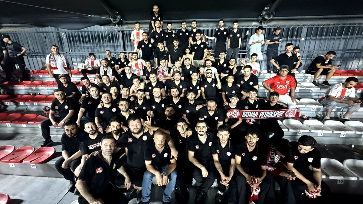 darkreds72's tweet photo. Petrolspor militants🥷🔴
Pendik Stadium 10.08.2026

#darkreds🇵🇱 #batmanpetrolspor https://t.co/XUuMCV6i7g