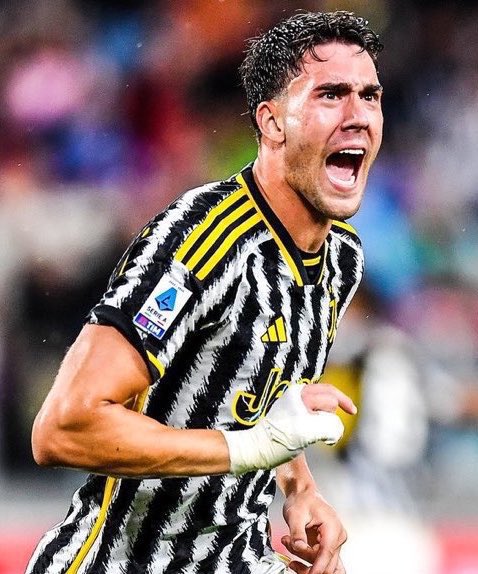 centregoals's tweet photo. 🚨🚨| BREAKING: Beşiktaş has reached a 3-year agreement with Dušan Vlahović. 🇹🇷✔️

[@yagosabuncuoglu] https://t.co/Pk609S2dO7