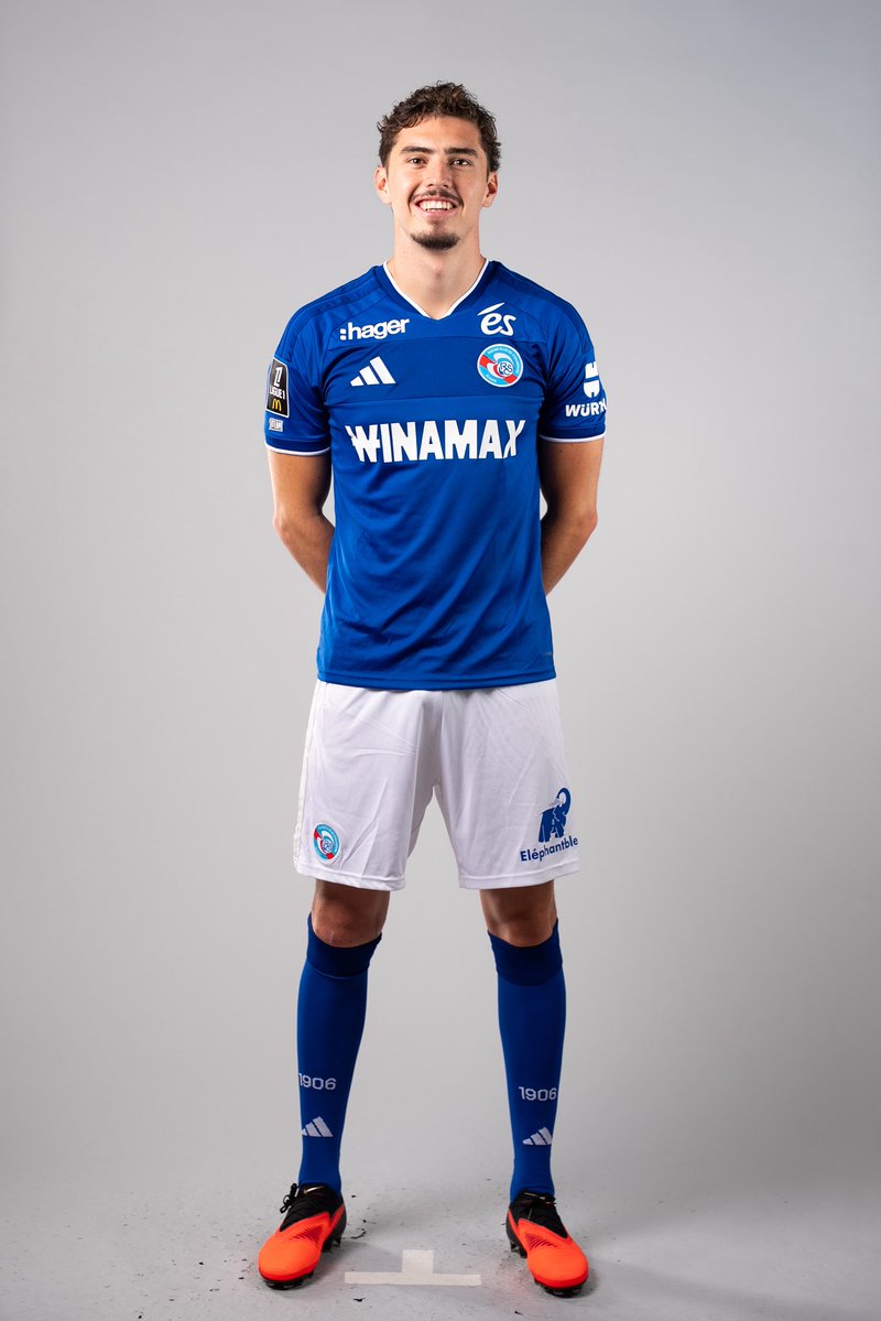 Panichelli1's tweet photo. Una nueva temporada.
 Me toca esperar un poquito mas para estar en las canchas, pero con la misma ilusión y trabajando mas que nunca para volver.
 Cada vez menos 💙💪🏽 @RCSA https://t.co/MuwlJGgVfz