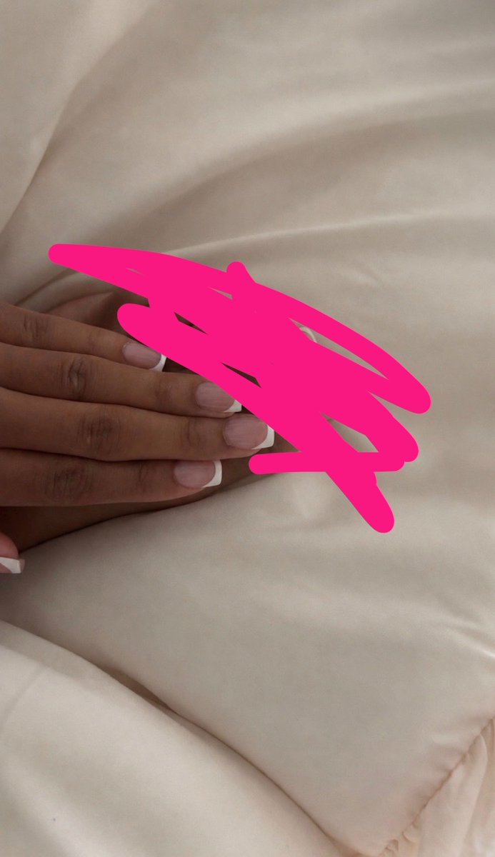 JadeElisii's tweet photo. Cashapp only cuck losers 
#paypig #findom #sugarbaby #feetfetish #feet #frenchtip https://t.co/Ggp30QUgkW