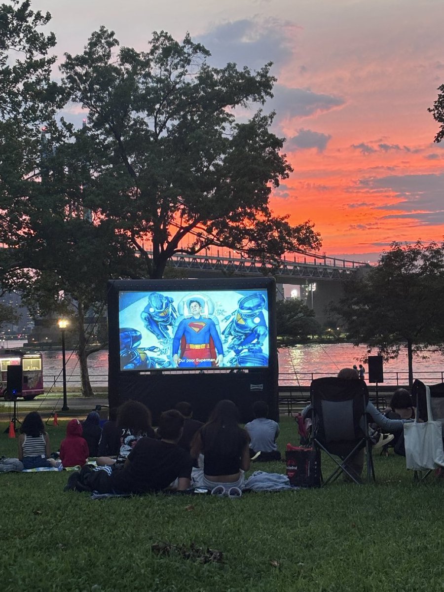 The4thTurtleNyC's tweet photo. Supposedly they did a free screening of Superman in NYC and this is the only people that showed up🤣🤣🤣🤣🤣🤣🤣🤣🤣

I’ve never witnessed a more cooked universe this damn early https://t.co/wIpPhzrFj9