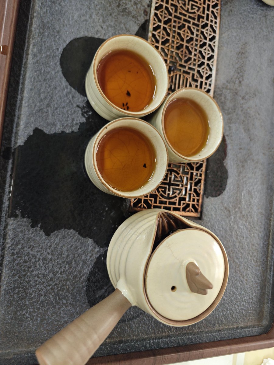 SilentAbyssuy's tweet photo. Chinese Kung Fu Tea https://t.co/CYVCCkf91i