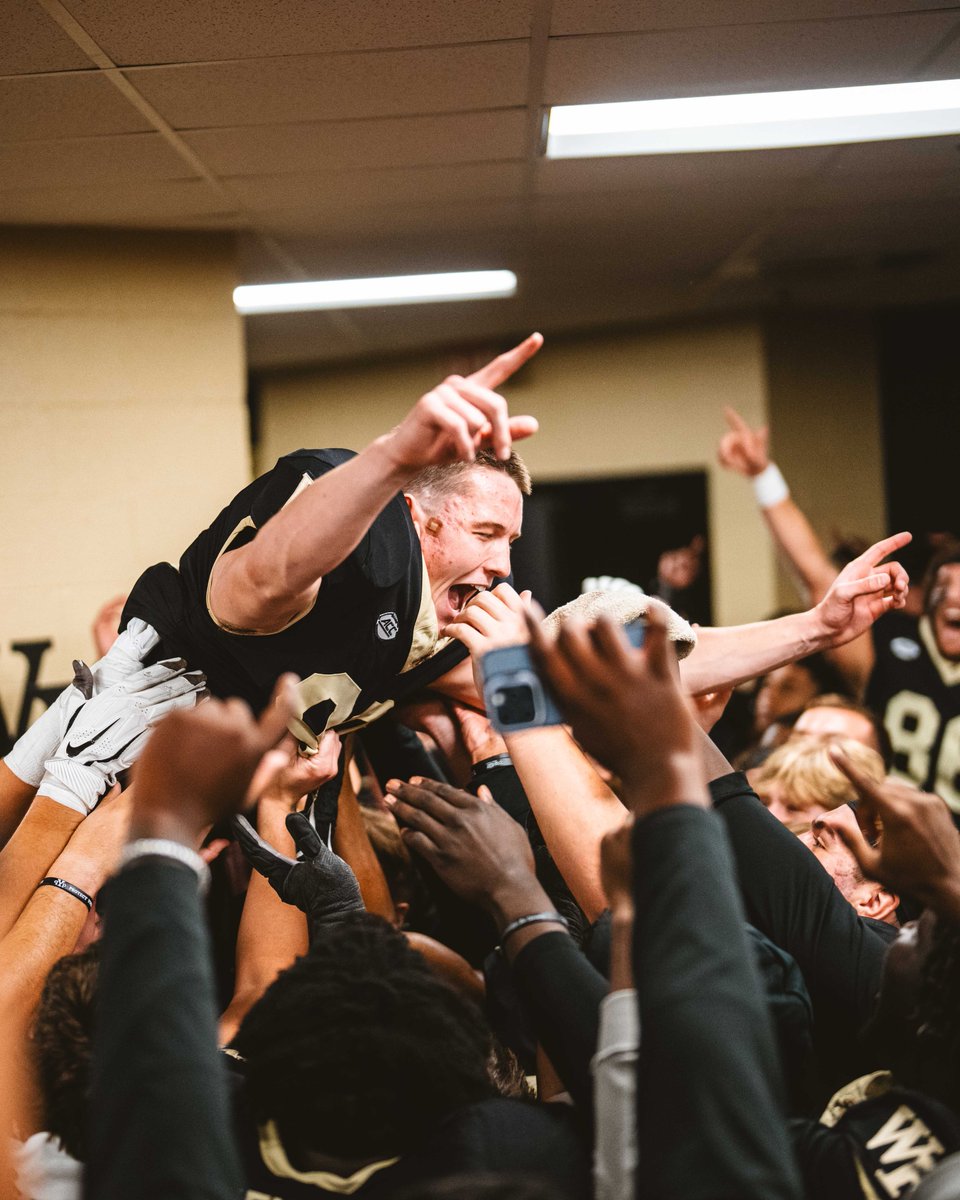 DemonDeacons's tweet photo. To another year of excellence 🏆

Check out the 2025-26 Year in Review below ⬇️
🔗: https://t.co/uqZKwpveos https://t.co/5k593HEqHF