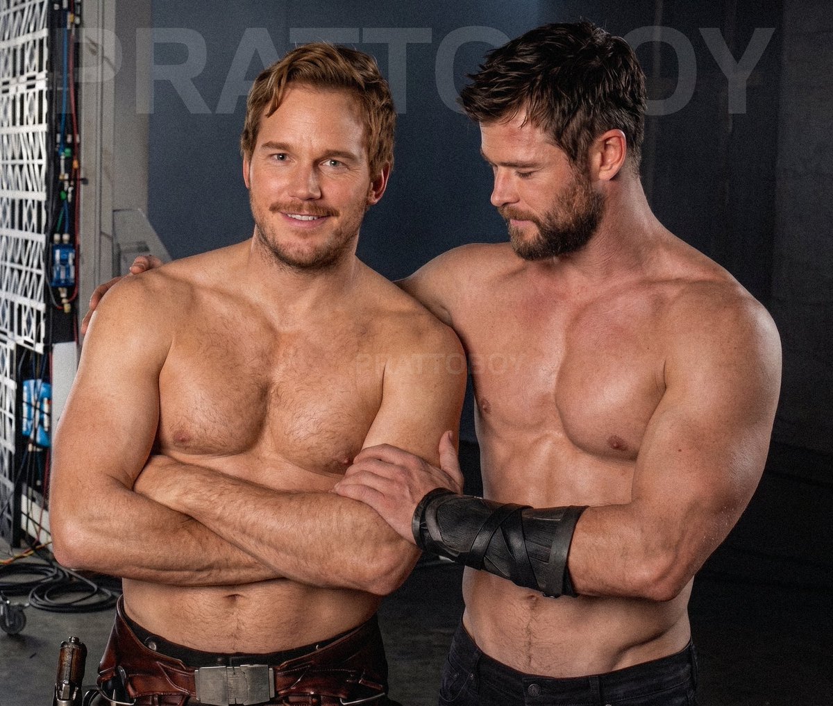 PrattoBoy's tweet photo. Happy Birthday Chris Hemsworth! https://t.co/8z5O4Jlwwl