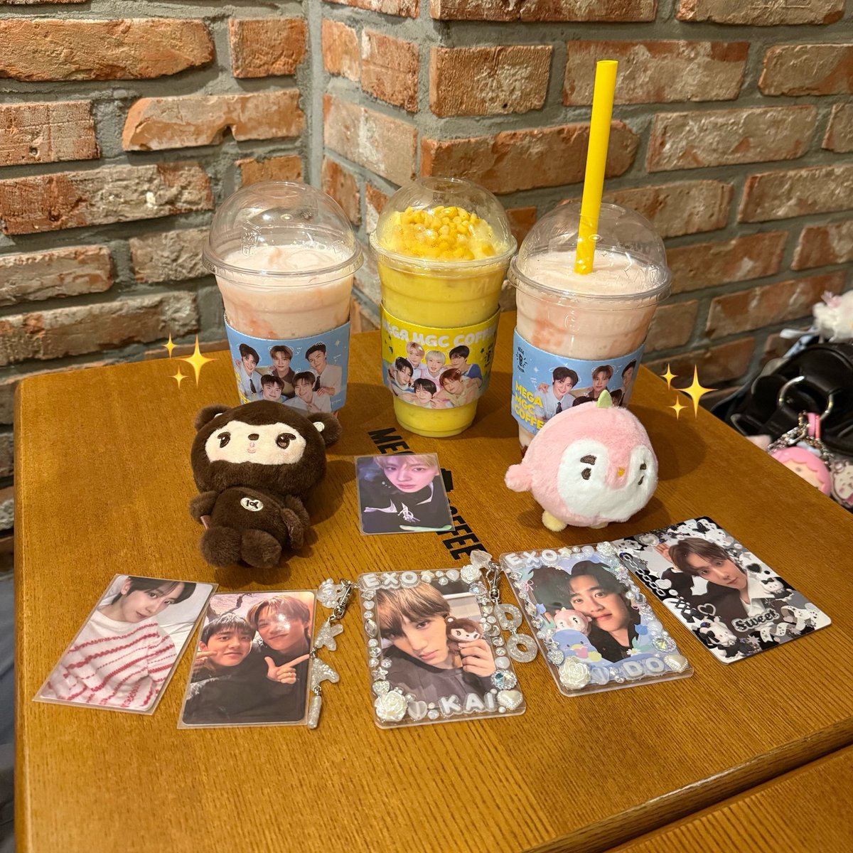 wanchanpan's tweet photo. The corn frappe was delish 😋🌽 https://t.co/brBweyECsB