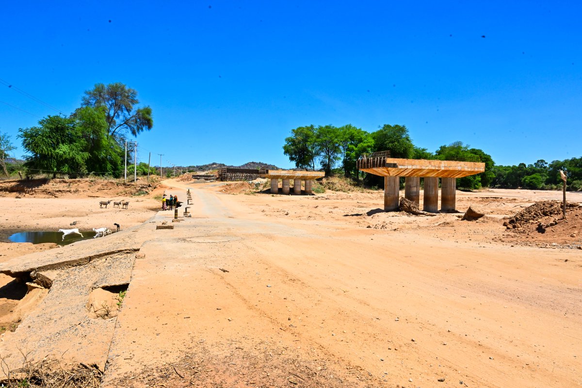 TransportKE's tweet photo. This bridge will improve access to markets, schools and health facilities while enabling farmers to move watermelons, green grams and other produce to market faster and more efficiently. https://t.co/KMjCulZGyj