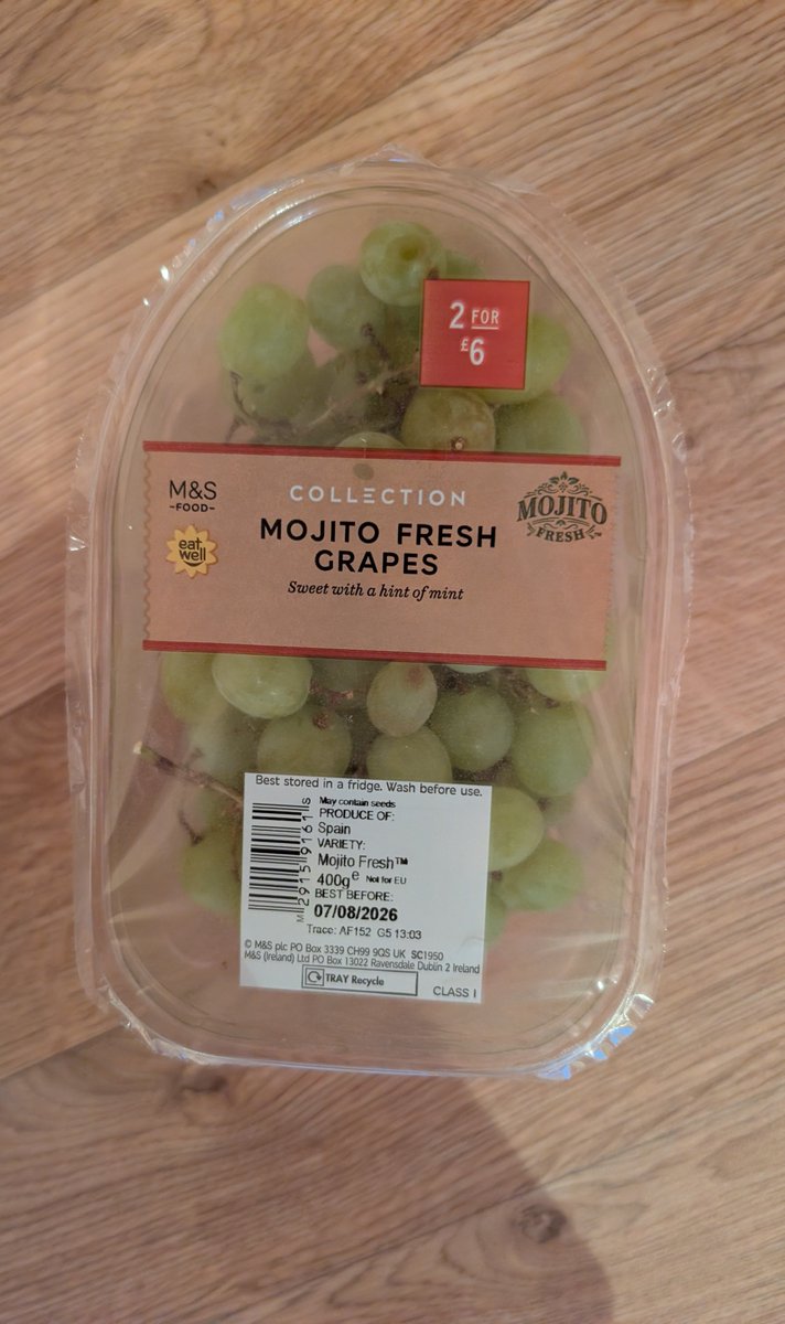 suzutter's tweet photo. mojito fresh grapes!! https://t.co/85QyPJSoGs