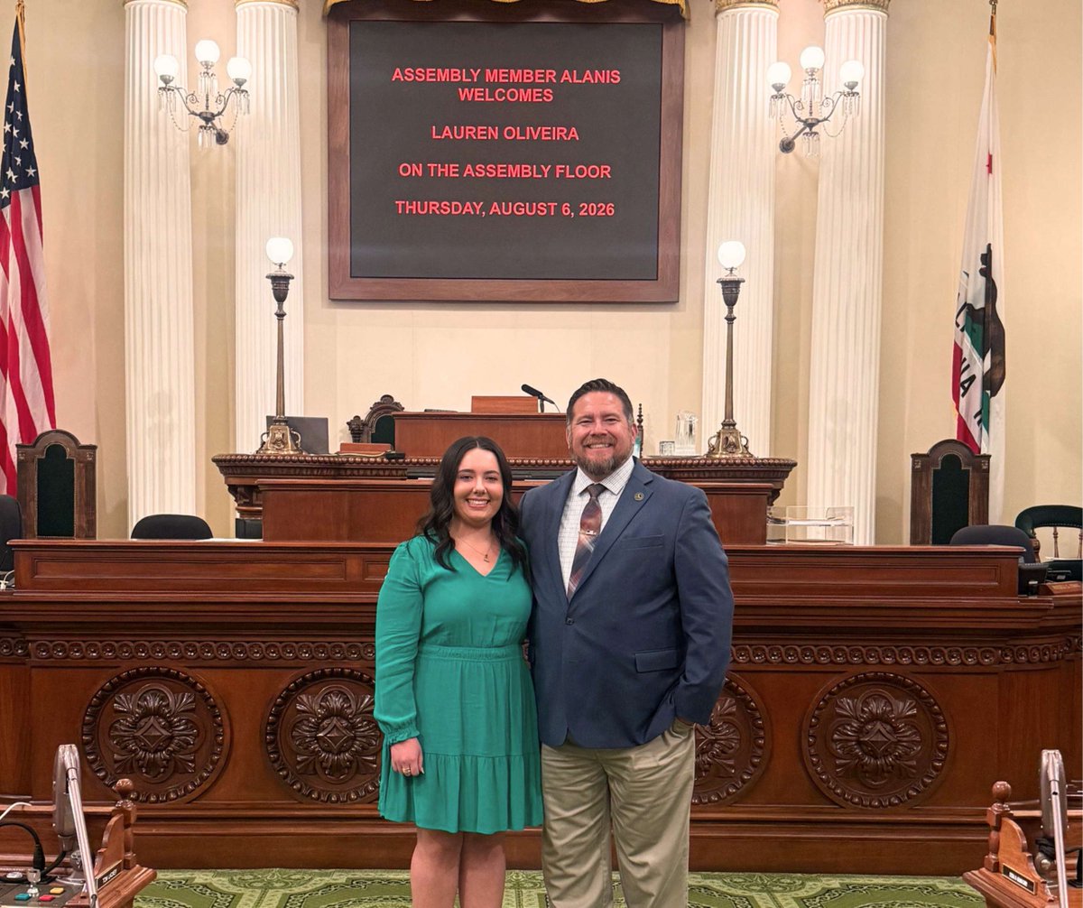 mod_irrigation's tweet photo. Last week, MID's Government Affairs intern Lauren had the opportunity to visit the California State Capitol!

She attended the State Assembly Floor Session, met with @JuanAlanisCA, and learned more about how the District advocates for our ratepayers. https://t.co/5UrVt5Y9eA