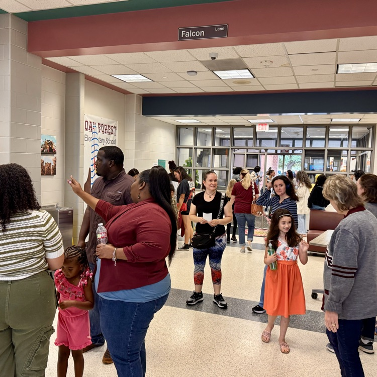 HumbleISD_OFE's tweet photo. Thank you to all of our Falcon Families who came out for Falcon Fest! We loved seeing all the smiles, meeting our students and kicking off another amazing school year together!
We’re ready for an AMAZING year, Falcons!
#FalconFest #FalconFamily #FalconPride https://t.co/Q09ceR7pC6