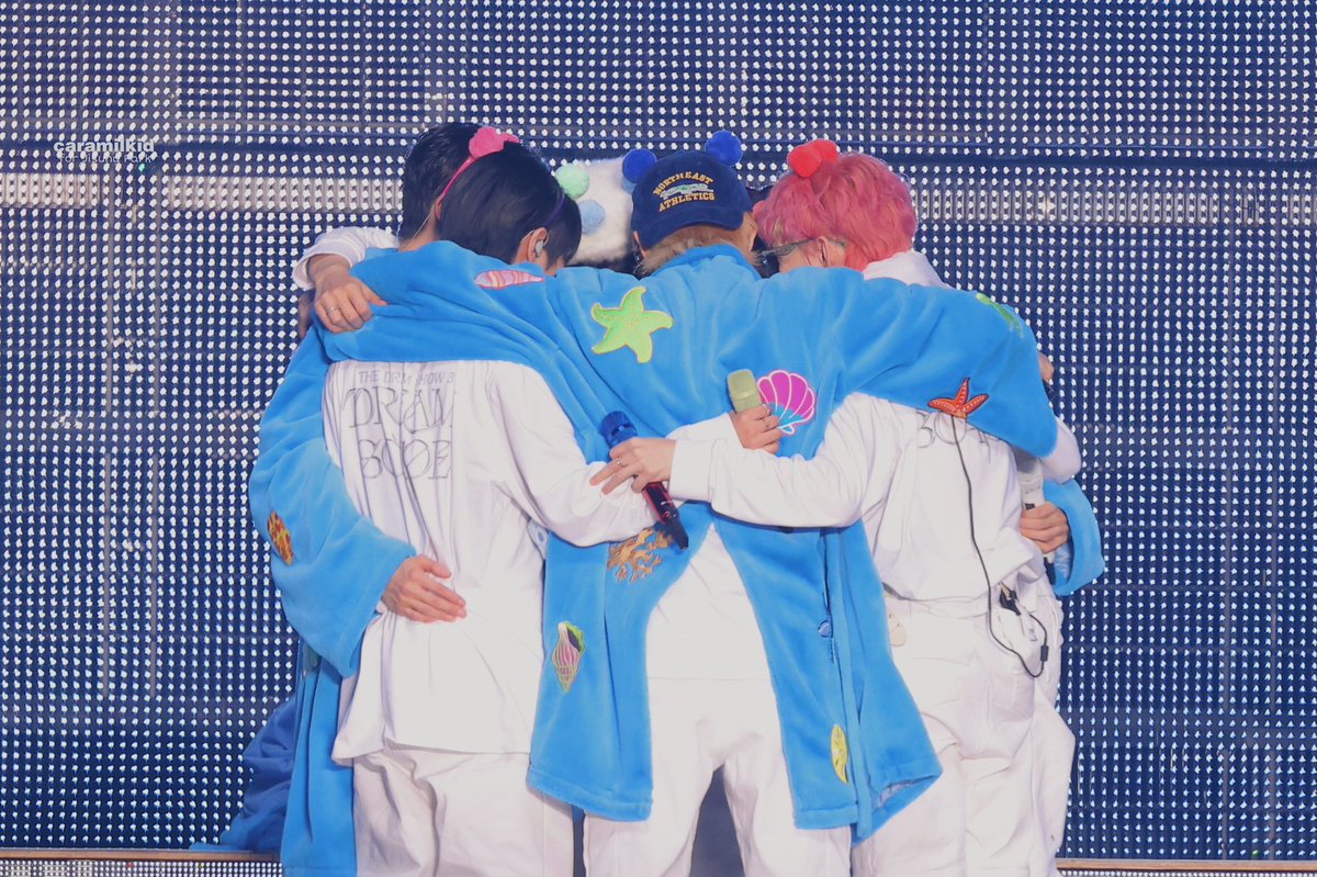 rriidjj's tweet photo. 아놔진짜팔수잇는모든걸다팔아서라도돌아가고싶네 https://t.co/BCkaGYB2IX