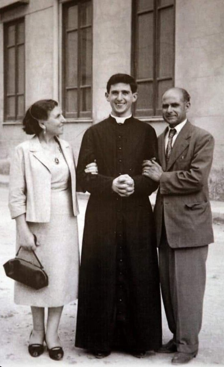 hardflics's tweet photo. Normalize the priesthood https://t.co/p0K7frlHqi