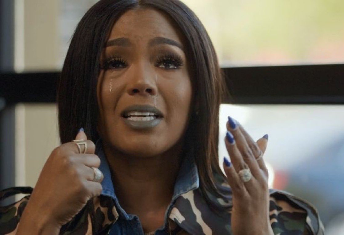 d33carter's tweet photo. i miss when nicki got on the song saying i heard they called for the queen…. cuz yes we did we really called for you https://t.co/nqmDqER0zx