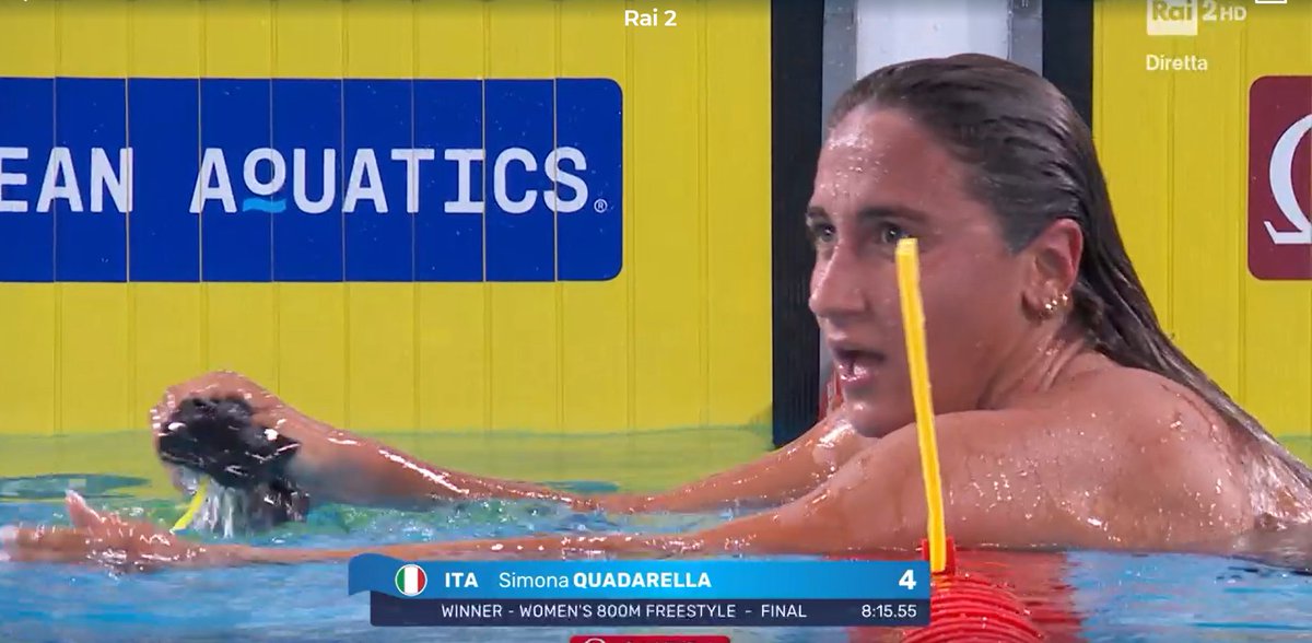 pauldeb891's tweet photo. e simona quadarella diventa la prima donna a vincere 4 ori europei negli 800 stile libero, battendo l'eterna rivale tedesca isabel gose https://t.co/j0nYhnUVsL