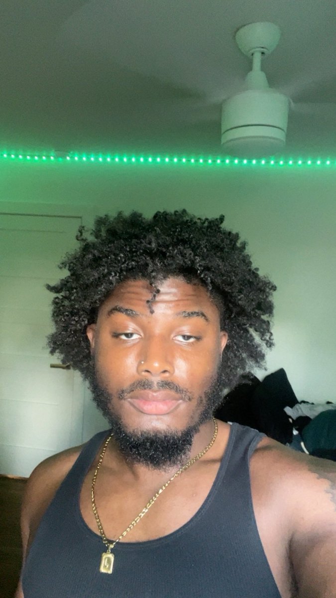 trapmoneyjayy_'s tweet photo. https://t.co/JFK1tK3DpL
