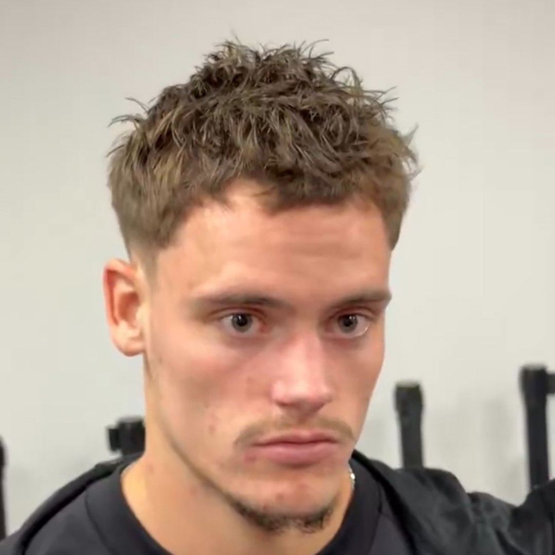disastrouscarot's tweet photo. and his hair was mussed https://t.co/NjWx1kSfvr