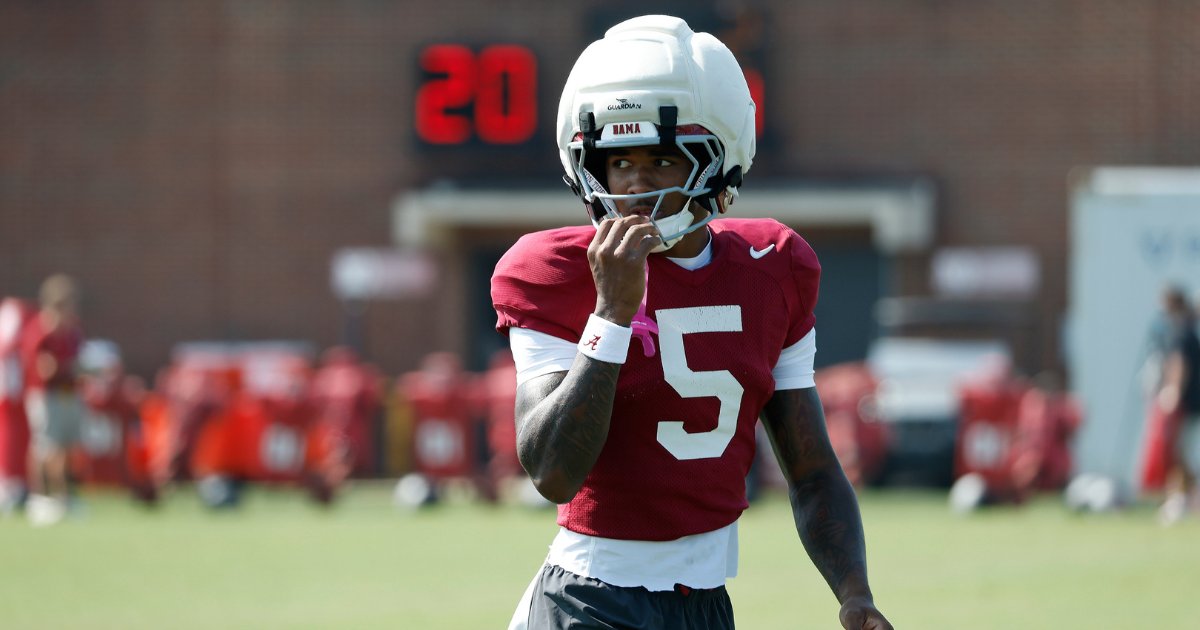Charlie_Potter's tweet photo. Dijon Lee said Alabama placed an emphasis on playing more press.

Kane Wommack touched on the change after Tuesday's practice:

"There are times where you have to be able to play match coverage to be able to go win in this league."

🔗 https://t.co/z9uRopGjhW https://t.co/MyDUy6YDze
