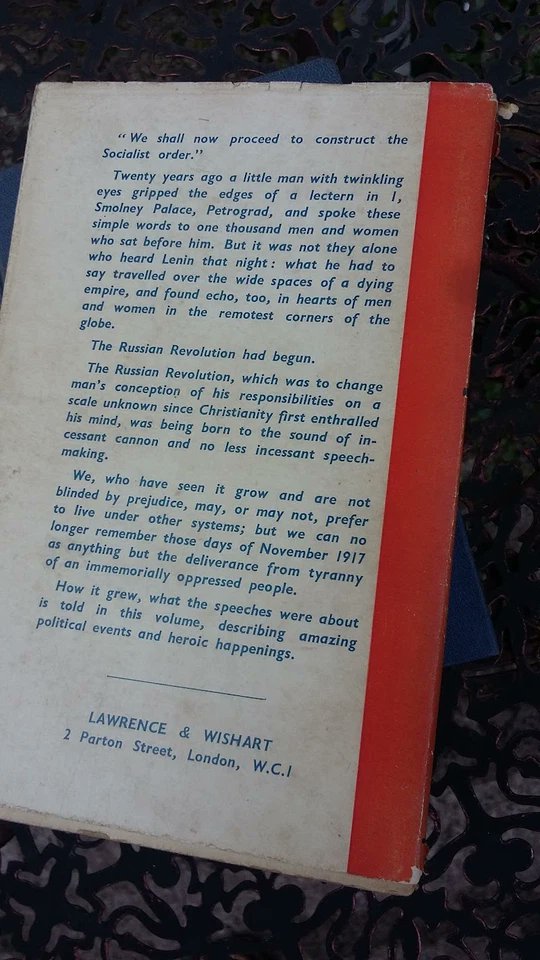 MOHAWK_RETRO's tweet photo. Check out #Vintage #VintageBook The #History of the #civil #war in the #USSR Vol 1 #Book #JosephStalin #1936s #Editition #Stalin #proletarian #revolution #LawrenceWishart #London #Left #BookClub 📚📕📚📚 https://t.co/HDfGLrGLUG #eBay via @eBay_UK https://t.co/Eg5KnYO0aA