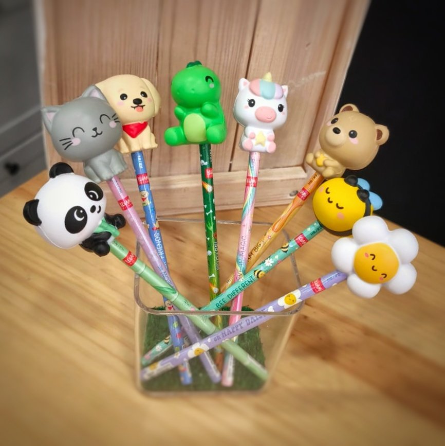 spritzart's tweet photo. Lápices con figuras squishy de @legami_milano... ¿Ya tienes tu preferido? 🌼🐝🐼🦄 #Spritzart Cáceres #squishy #lápiz #pencil #cosaschulas https://t.co/ckx2p53aIb
