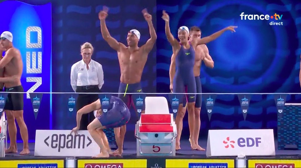 NelsonCarterJr's tweet photo. LA FRANCE 🇫🇷 EN OR SUR LE 4X100M 4 NAGES MIXTE !!!!!! 

QUEL RELAIS 🤯🤯🤯
#Natation #Paris2026 https://t.co/3KSmxt3IM0