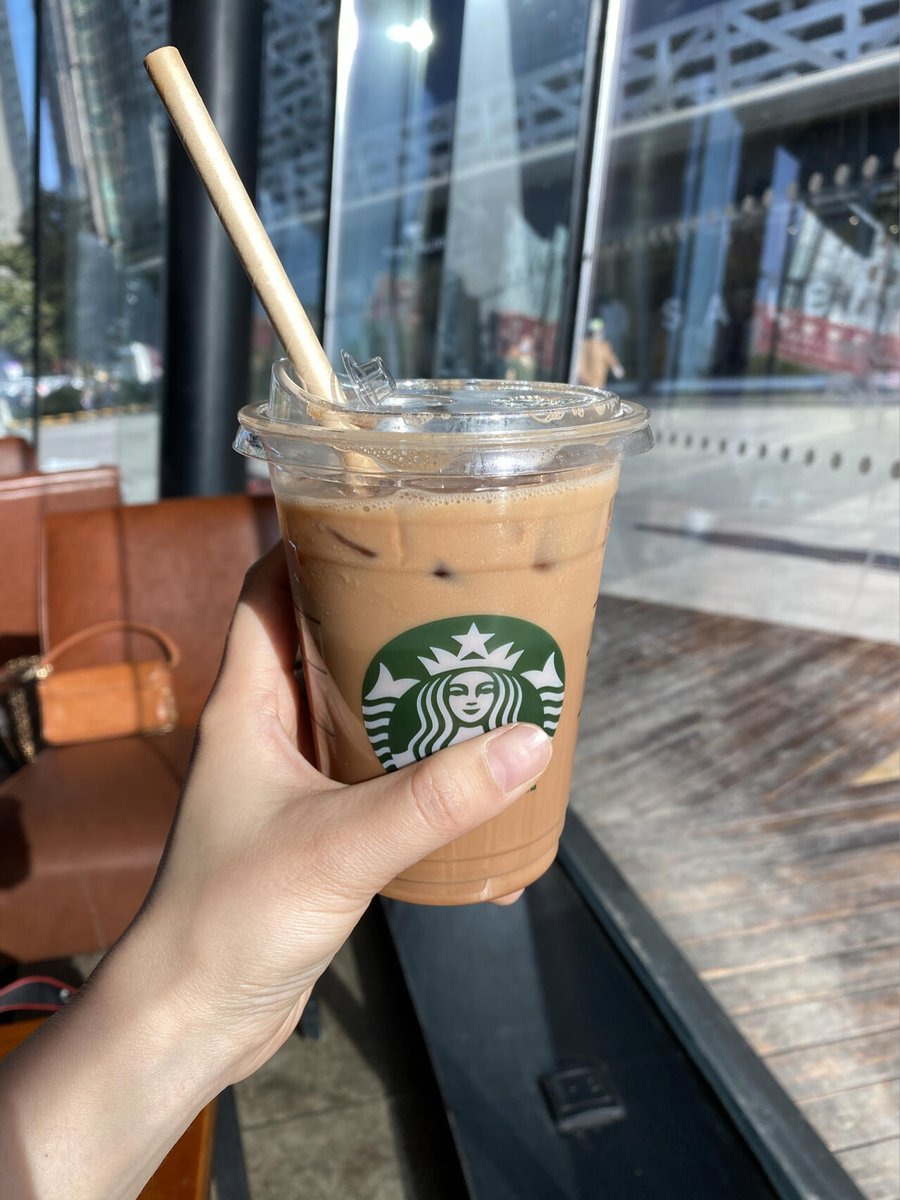 MegaGamer1999's tweet photo. Coffee runs with my favorite person = my best morning ever. https://t.co/6nnpwwRjVE