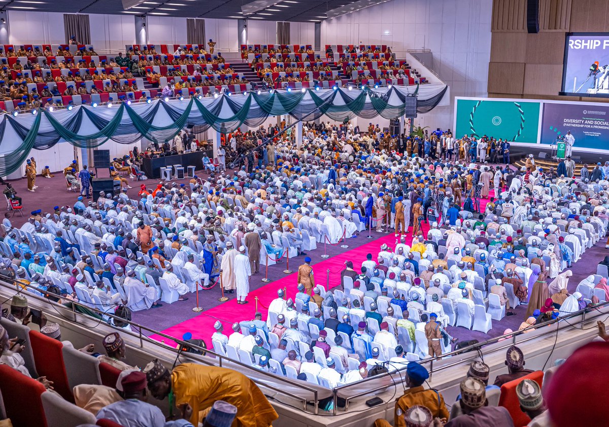 FMINONigeria's tweet photo. The Honourable Minister of Information and National Orientation, @HMMohammedIdris, attends the International Conference on Diversity and Social Peace, organised by the Jama’atu Izalatil Bid’ah Wa Iqamatus Sunnah (JIBWIS) in partnership with the Muslim World League, at the Bola Ahmed International Conference Centre in Abuja.