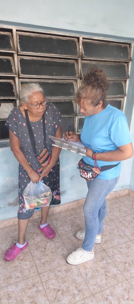 VenteAragua's tweet photo. Recorrimos Pedro José Ovalles casa por casa, llevando adelante el empadronamiento para estar más organizados y conectados.

Gracias a todos por abrirnos las puertas de sus hogares. ¡Seguimos avanzando juntos! https://t.co/oPw8zNdteU