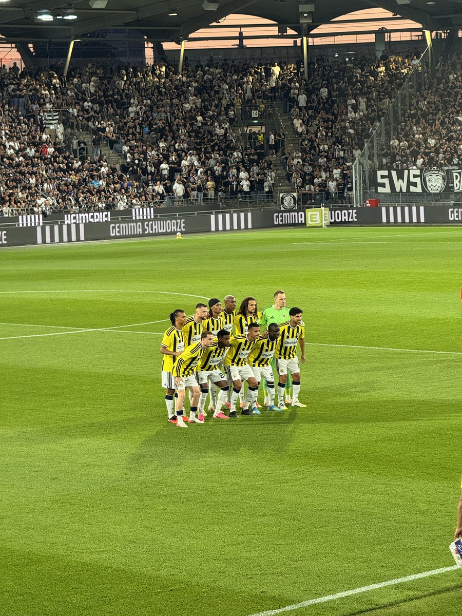 AdemKoz's tweet photo. Şampiyonlar Ligi yolunda haydi Fenerbahçe! #FenerinMaçıVar #STUvFB #UCL https://t.co/OPEPQ5aMku