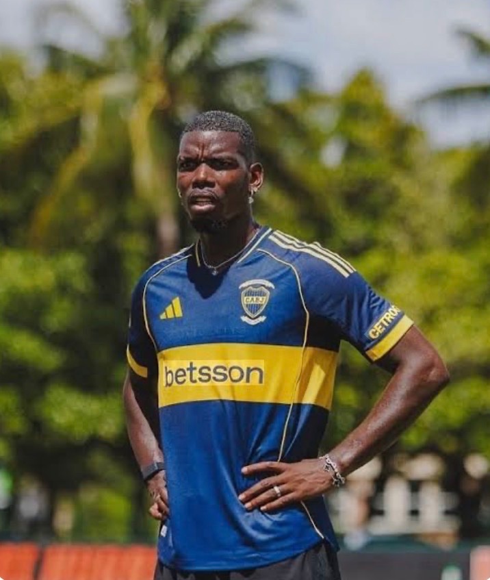 PadreBostero's tweet photo. POR DIOS MIRA COMO LE QUEDA.

Traiganlo ya @BocaJrsOficial https://t.co/nSFvCFUDY9