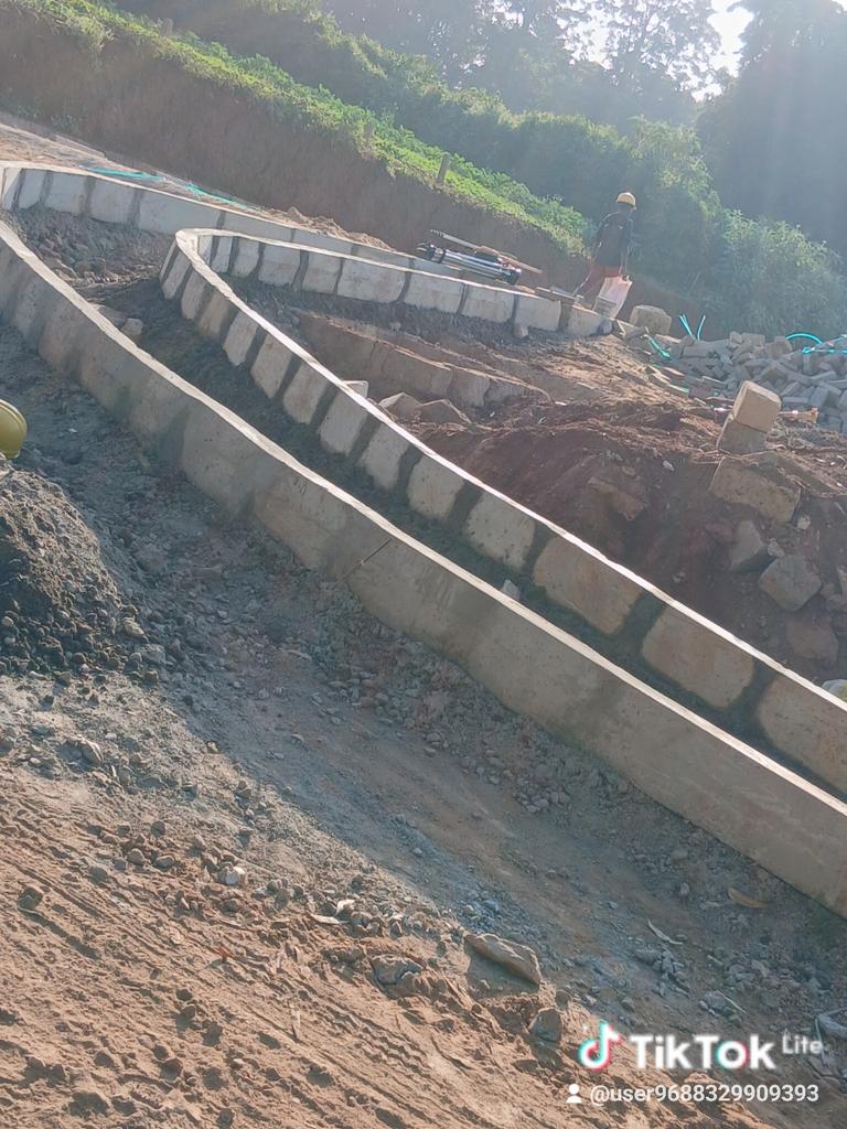 BrafelEng's tweet photo. 🚧 ROAD & DRAINAGE WORKS
✅ Drainage construction with scour checks
✅ Culvert installation & repairs
✅ Road furniture installation
✅ Kerbstone works
📞 WhatsApp/Call: 0720 459 739
#RutoAtFour
#ConsiderYourWalk
#MamaTransforms
Arusha Stadium https://t.co/J9BXwFpIV5