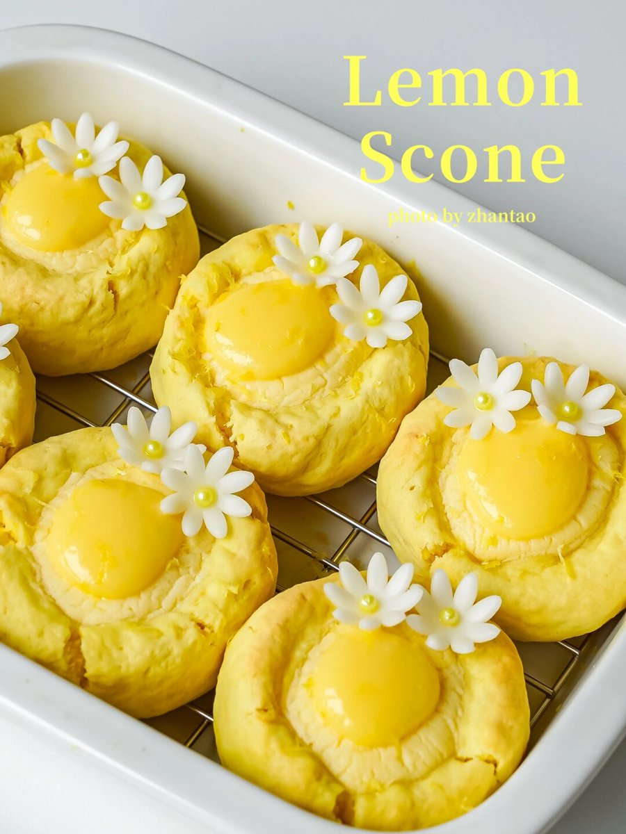 AceLeadership1's tweet photo. Just pulled the fluffiest vanilla scones out of the oven—warm, buttery, and still sending that cozy aroma through the kitchen. Nothing beats this tiny, perfect baking win on a chill Sunday https://t.co/b1GZ24OhZW