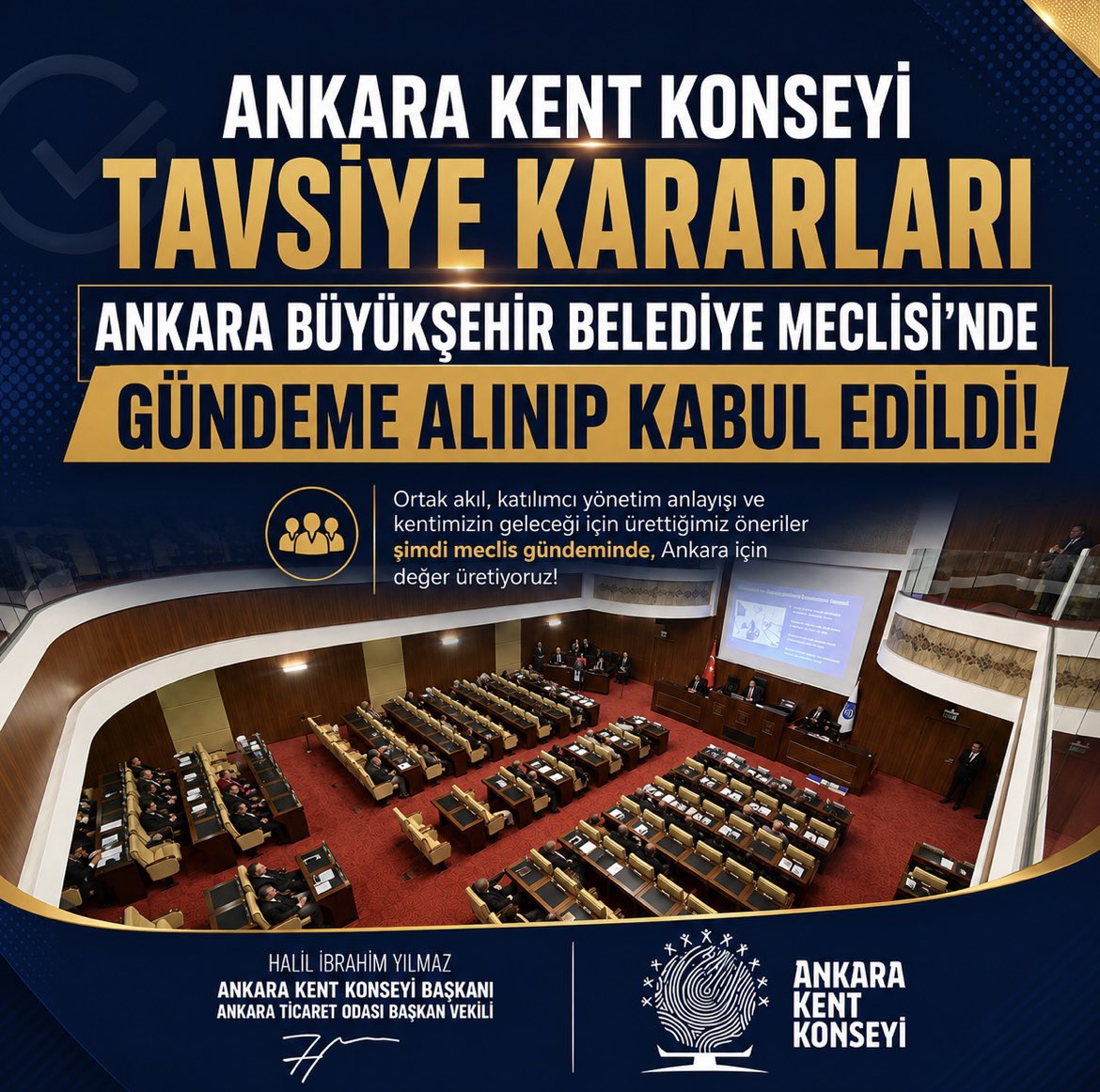 halilibrahimy_'s tweet photo. HATIRLATMA VE TEŞEKKÜR 

Ankara Kent Konseyi…

Kendimden önce “kentim” diyenlerin adresi…

Bir partinin değil, Başkent Ankara’nın ortak aklı…

Alın ve akıl terinin kutsal sayıldığı, farklı düşüncelerin aynı masada buluştuğu, sözün kıymet gördüğü, ortak vicdanın yol gösterdiği büyük bir çatı…

Bugün Ankara Büyükşehir Belediye Meclisi’nde, Kent Konseyimizin tavsiye kararlarının kabul edilmesi; ortak aklın, katılımcı demokrasinin ve Ankara’nın geleceğine duyulan güvenin tescilidir.

Üzerinde binlerce saat düşünülerek, müzakere edilerek ve araştırılarak yazılmış sözün ağırlığı, metni okuyanların kendi anlayışının sınırlarına hapsolsa da Başkent Ankara'nın tarihine toplumsal bir sözleşme olarak kazınmıştır.

Başkent Ankara’mızın ortak aklına sahip çıkan, 
katılımcı demokrasinin değerine inanan ve 
Ankara Kent Konseyi’ni onbinlerce gönüllüsünün,
onbinlerce saat süren alın ve akıl terine saygı duyan tüm siyasi parti gruplarına ve sevgili meclis  üyelerimize gönülden teşekkür ediyorum.

Unutulmasın:

Ankara Kent Konseyi’nin özünde de gözünde de sözünde de Ankara, “kendinden önce kentini düşünenlerin omuzlarında yükselmeye” devam edecek.

#PartimizANKARA