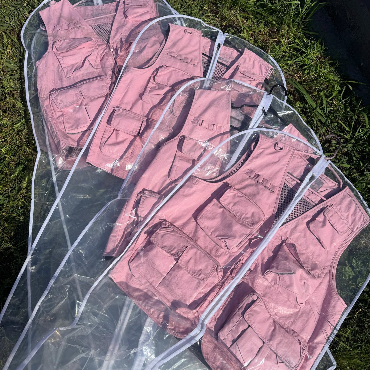 rapalert6's tweet photo. Mariah the Scientist had nearly 100 pieces of wardrobe hand painted a specific shade of pink and green for her Hearts Sold Separately Tour. 
via conradbyconrad (IG) https://t.co/prEJML9ZpO