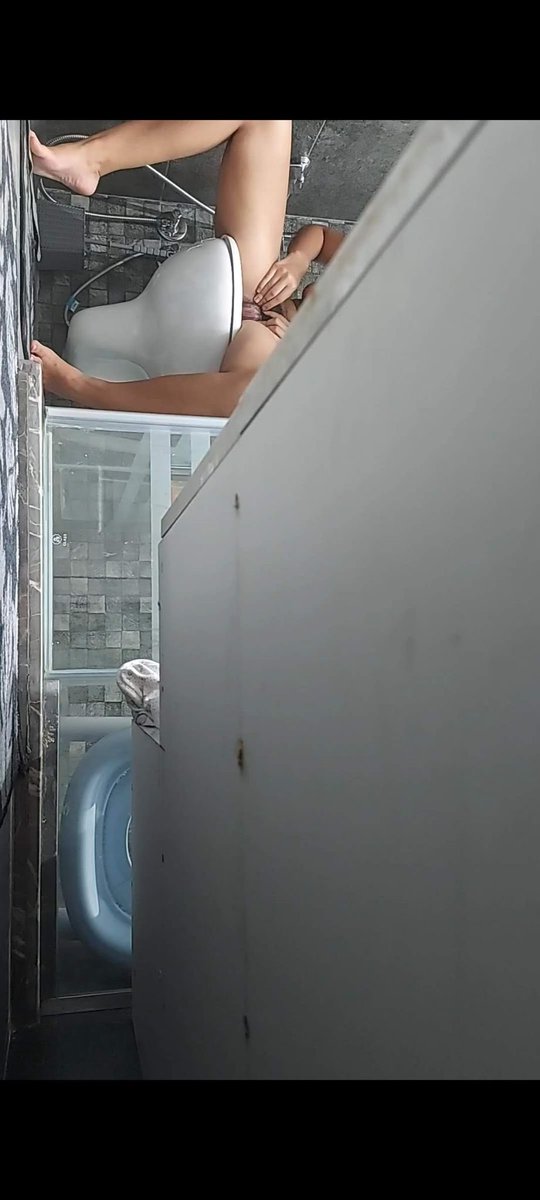 yobig_daddy29's tweet photo. Cuck brother couldnt resist taking pics of his sister for us to nut on https://t.co/onEZOAyvb3