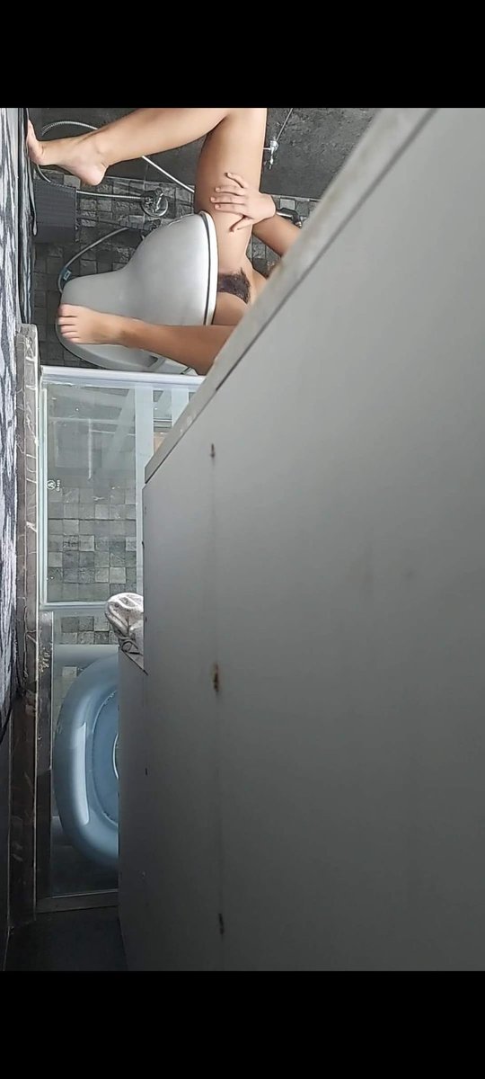 yobig_daddy29's tweet photo. Cuck brother couldnt resist taking pics of his sister for us to nut on https://t.co/onEZOAyvb3