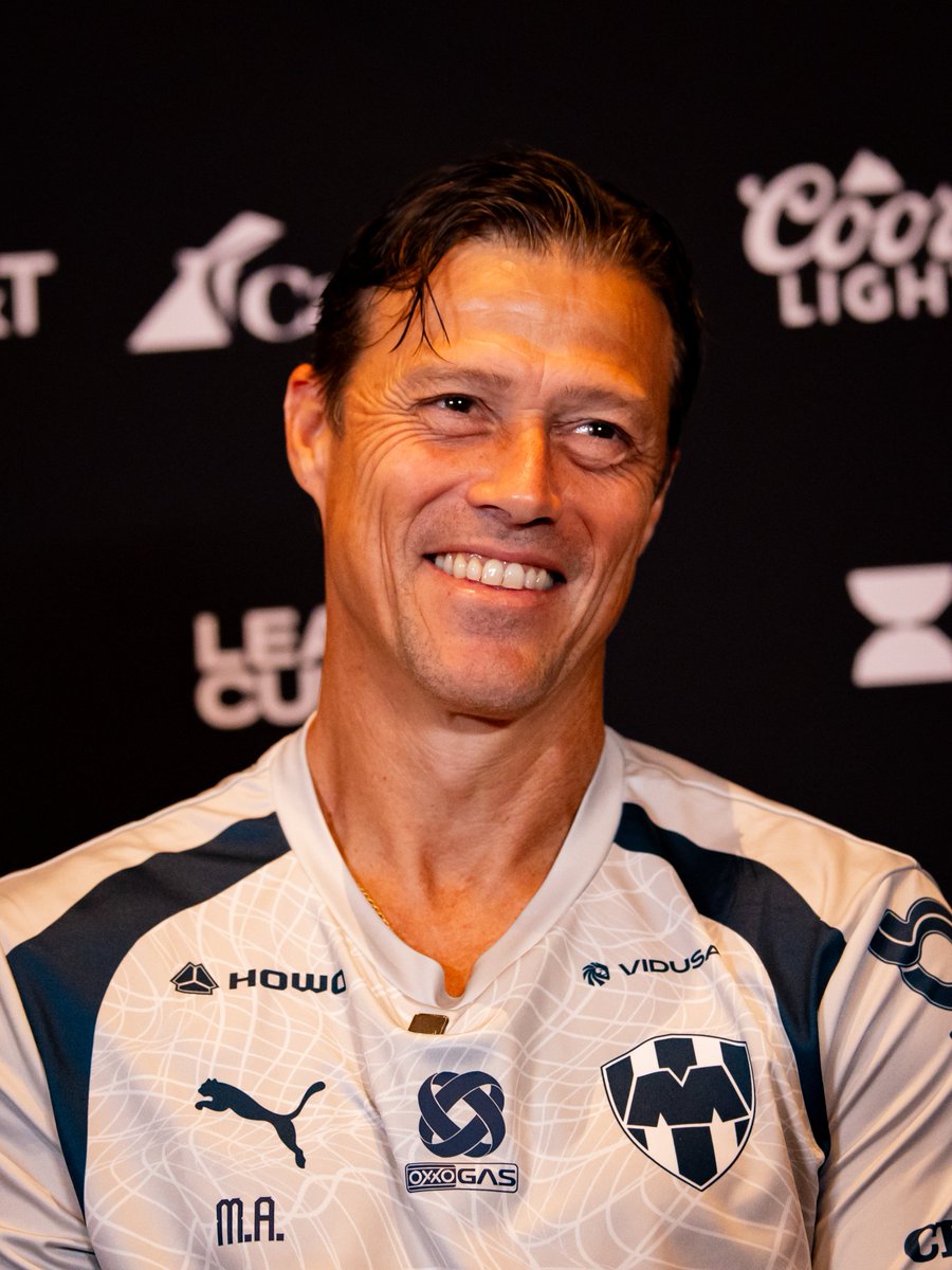 Rayados's tweet photo. “Estamos con ganas de ganar el partido. Tener la posibilidad de pasar sería muy lindo. Espero que el partido de mañana lo podamos jugar como lo venimos haciendo y seguir creciendo".🎙️ Matías Almeyda.🔵⚪

La conferencia completa 📲 https://t.co/Dm7EwWyyb6 https://t.co/yREpoLKXhT
