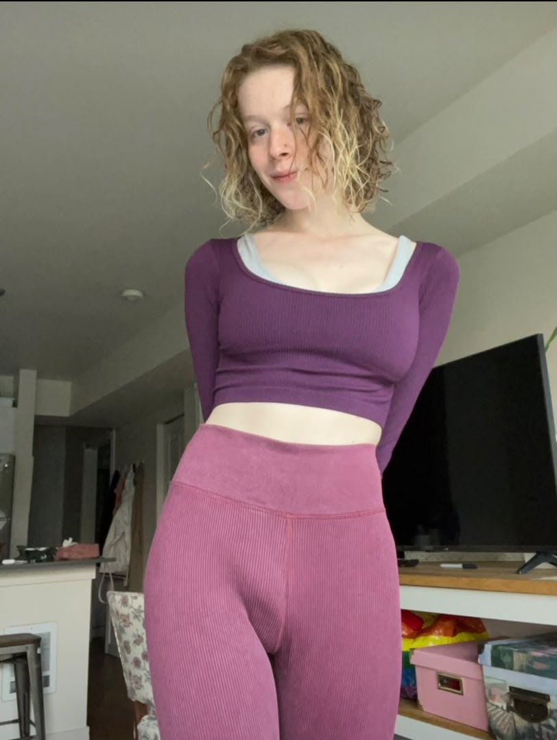 tsallie5643's tweet photo. Can you date a Trans girl before honest 
https://t.co/5WDIpuPxjq https://t.co/9U4VEFC2T7