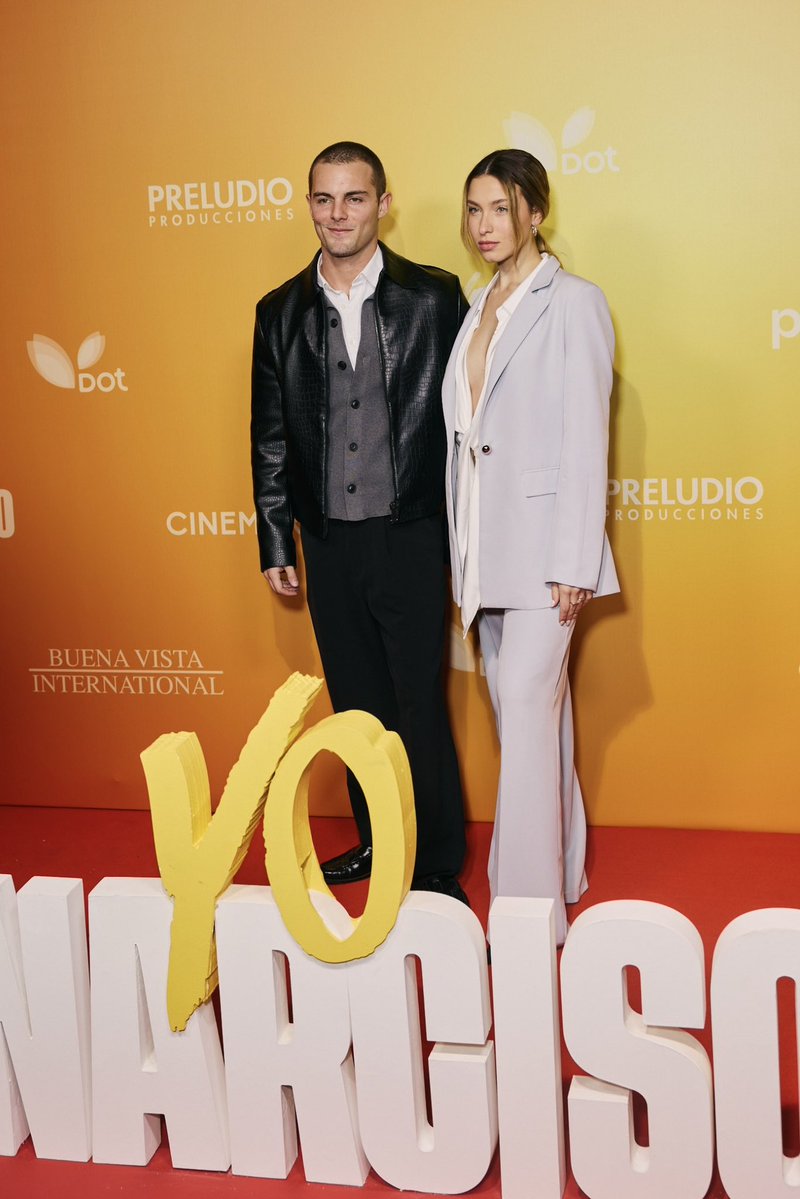 turtupab's tweet photo. Anoche en la premier de #YoNarciso 
Felicidades a todo el equipo! https://t.co/CvtlJmNQZu