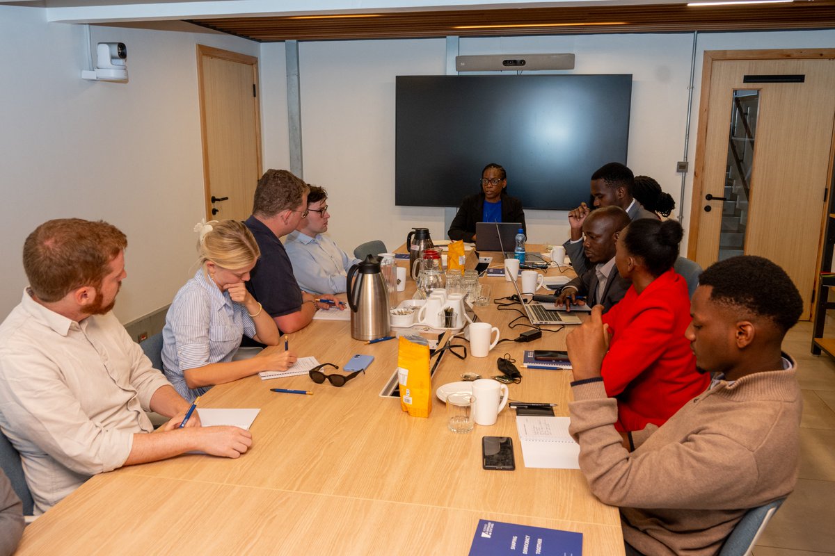 KAS_Kenya's tweet photo. Delighted to host representatives from Young Conservatives Denmark (KU), KANU Youth Congress, &amp; Adenauer Kenya Network for an engaging exchange. 🇰🇪🇩🇪🇩🇰
Great insights shared on civic and cross-party initiatives that empower youth in democracy. 🤝

#YouthInPolitics https://t.co/uNWqYU0jWK