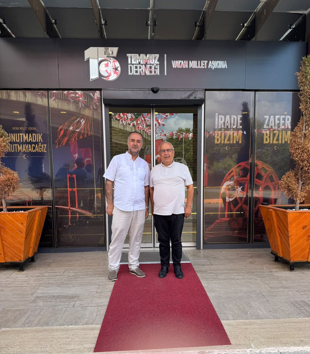 kizilayartuklu's tweet photo. 📍İstanbul
Şube Başkanımız Şehmus Arı, @15Temmuz_Der Başkan Yardımcısı Sn @can_huseyinn  15 Temmuz Derneği’nde ziyaret etti.
Gerçekleştirilen ziyarette, dayanışma,gönüllülük ve ortak çalışmalar üzerine verimli bir istişare gerçekleştirildi.

@Kizilay
@FatmaMericYlmaz
@SehmusAri https://t.co/W3ZmzhGuCK