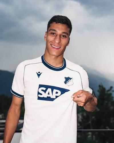 AntonioMango4's tweet photo. Really excited to see Hoffenheim next season, their transfers are really fun ..

Nathan De Cat (17, 🇧🇪) - €18.5m (CM)
Adam Daghim (20, 🇩🇰) - €13m - (F)
Mats Rots (20, 🇳🇱) - €12m - (LB)
Cajetan Lenz (20, 🇩🇪) - €10m - (CM)
Alessandro Vogt (21, 🇨🇭) - €2.7m - (F) https://t.co/YqaeCkvjto