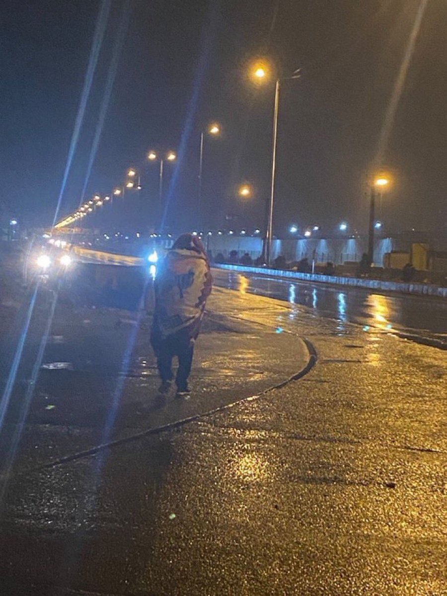FaridZone_'s tweet photo. تنهایی اگه عکس بود: https://t.co/ebJBiy3Fhk