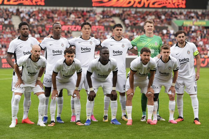 Ajans_Tweet's tweet photo. • Dinamo Zagreb, Şampiyonlar Ligi 3. eleme turunda Kauno Zalgiris'i eledi. Beşiktaş, Hradec Kralove'yi elerse Avrupa Ligi'nde play - off'ta Kauno Zalgiris'le karşılaşacak.
#DinamoZagreb #KaunoZalgiris #Besiktas https://t.co/jhx8k95HAg