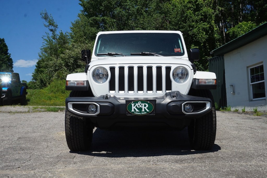 KRAutoSales's tweet photo. Pre-Owned 2021 Jeep Wrangler Unlimited Sahara ready for its next adventure. See it at K &amp; R Auto Sales today - hurry in before it's gone: https://t.co/jyA1MXbLmb

#jeep #wrangler #jeepwrangler #auburn #maine https://t.co/dWfl7jc4Ux