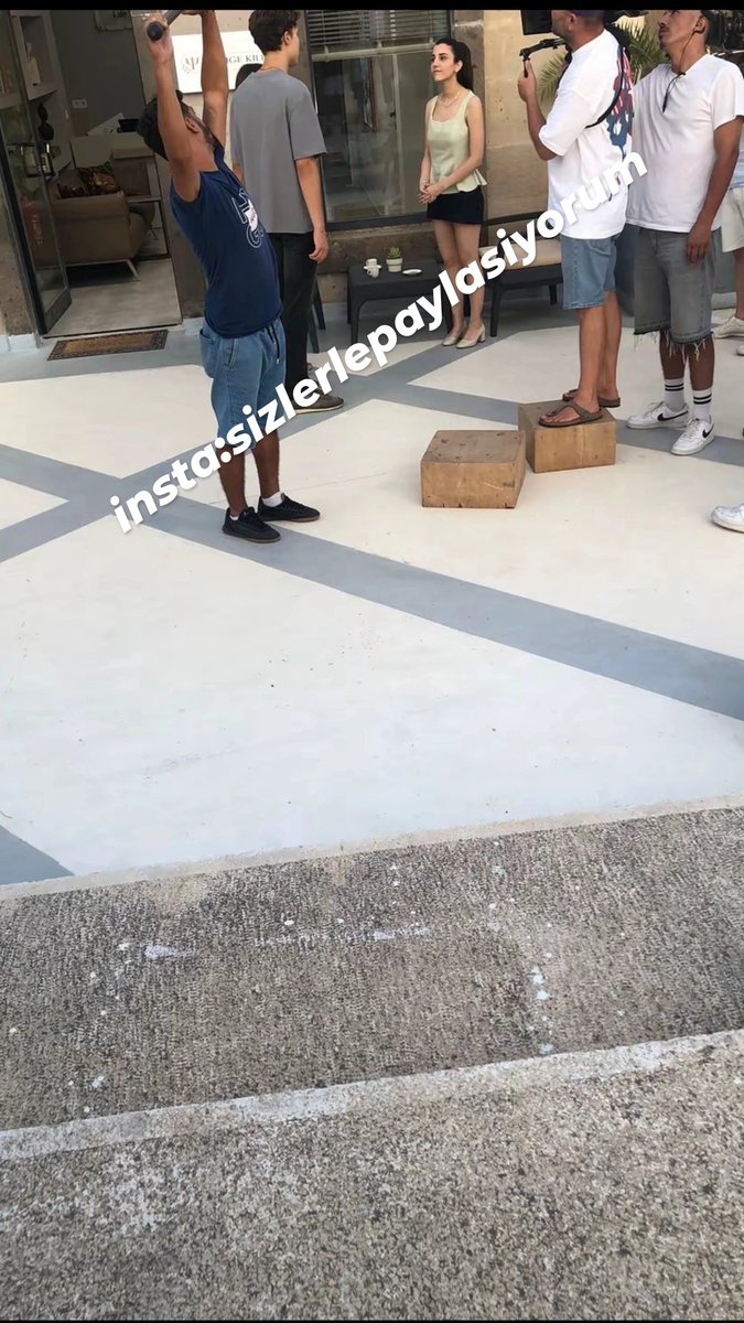 sizlerlespoiler's tweet photo. #Daha17 Yeni Setten https://t.co/2ftl6OQ1Aj