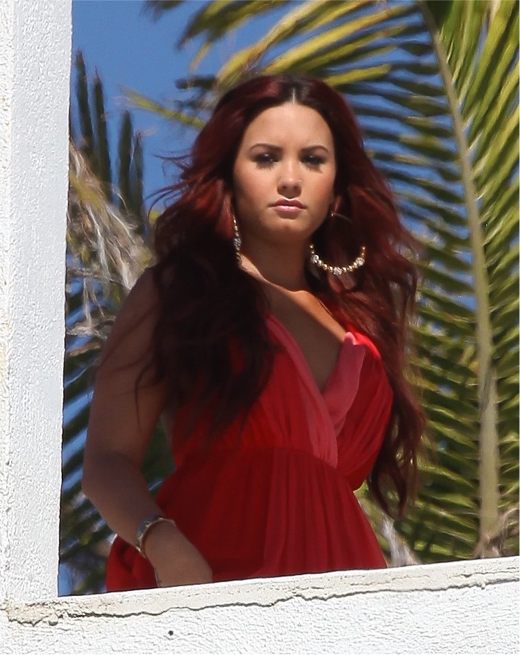 hwgaoty's tweet photo. esse dia ela estava insanamente linda https://t.co/UiMqvT1Ifq