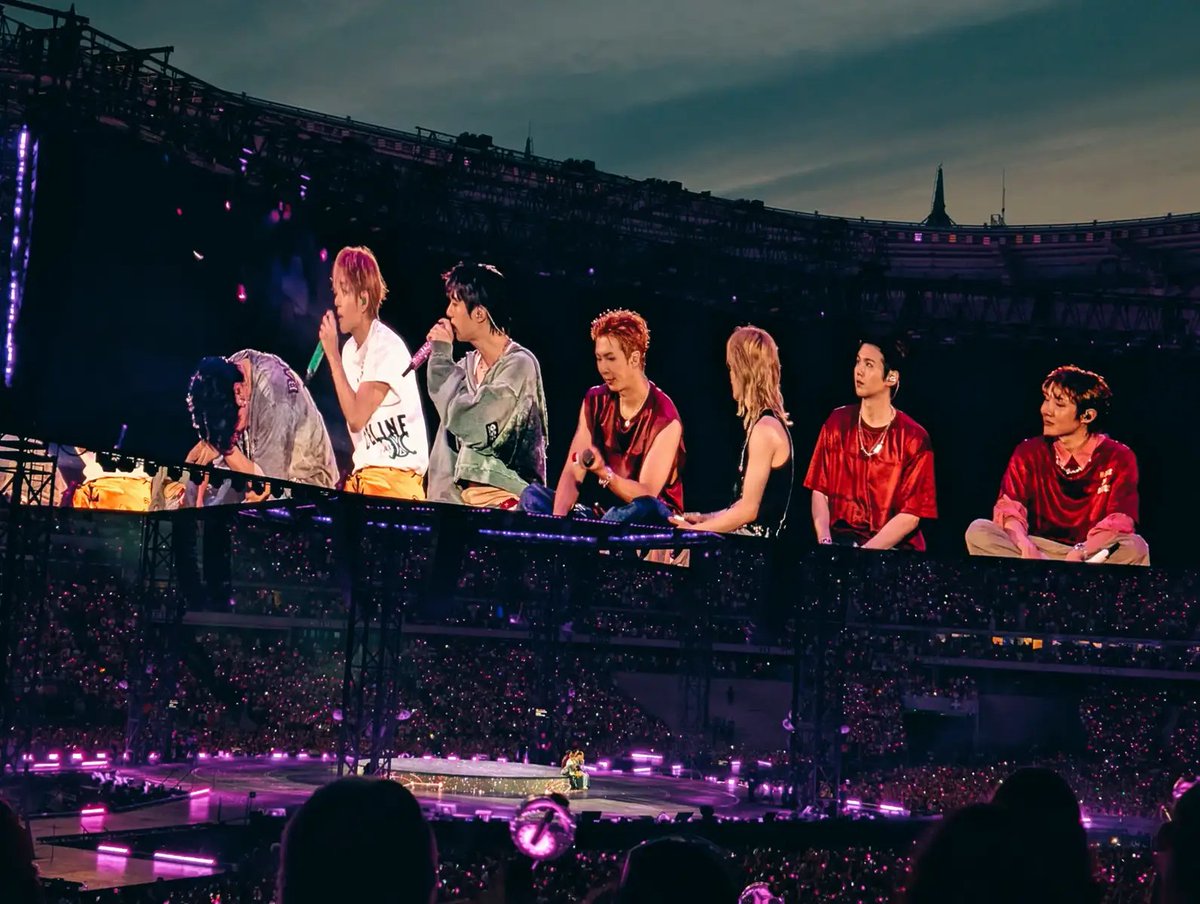 elenawithluv_'s tweet photo. best pictures I've ever taken in my life ♡ https://t.co/DyefInloLx