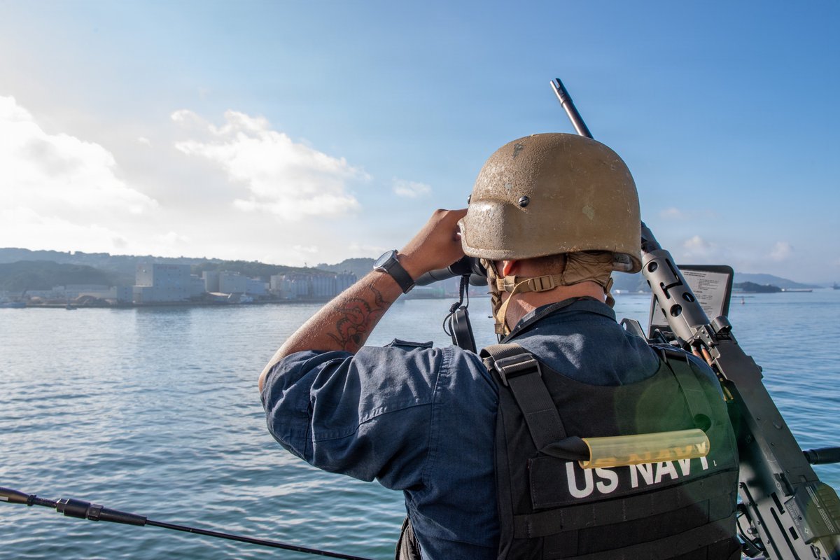 USPacificFleet's tweet photo. At the helm⚓ 
USS San Diego (LPD 22) Sailors conduct navigation and sea and anchor operations in Sasebo, Japan, keeping the forward-deployed ship ready across U.S. 7th Fleet. #USNavy #7thFleet #Readiness https://t.co/9WNLVOwLta