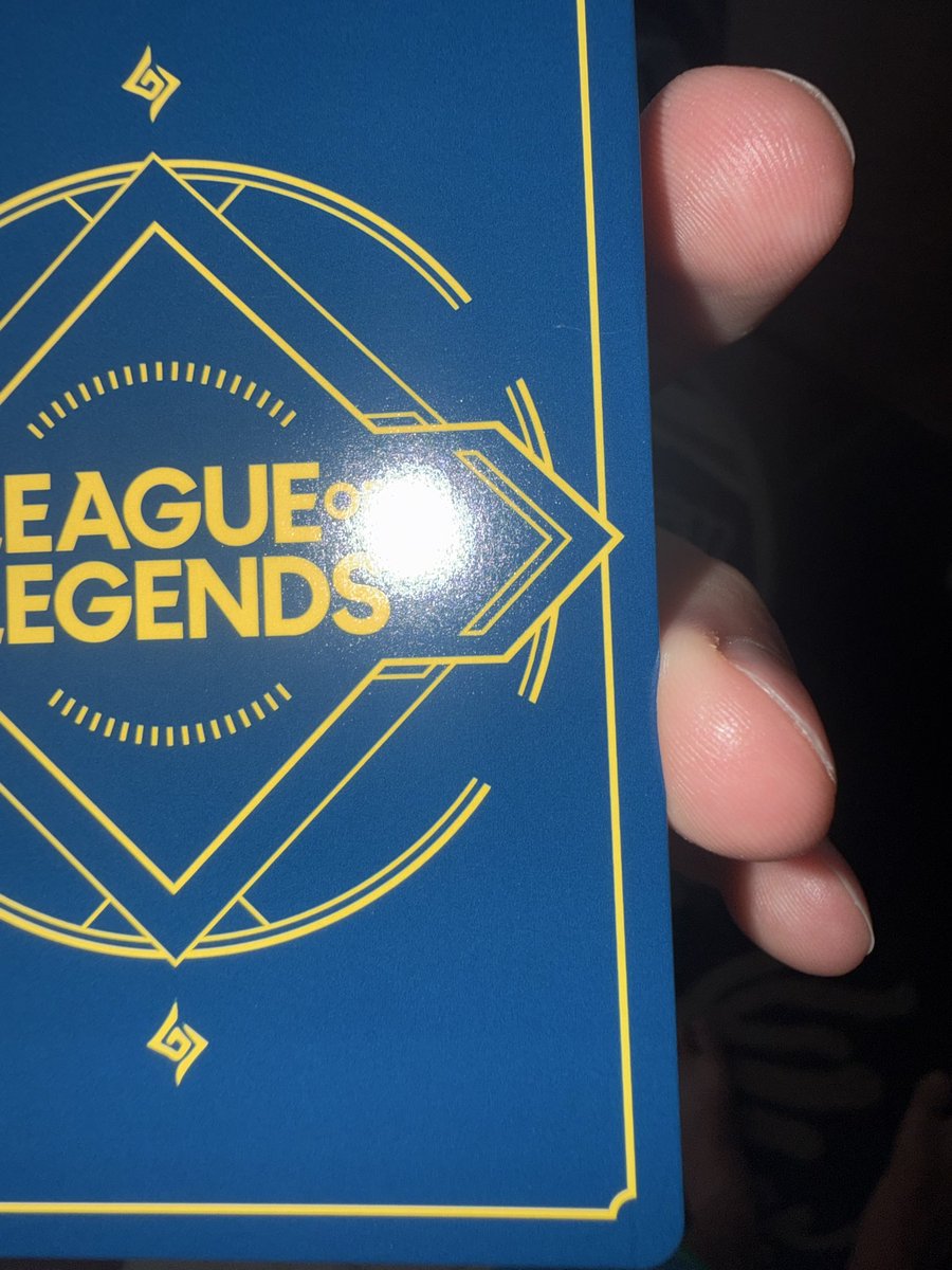 GamesCoHD's tweet photo. Looking to sell my Ahri and Khazix Signatures asking 6.7k on Ahri and 575 on Khazix but open to offers! Ahri has a very small surface scratch on the back so may not psa 10. https://t.co/J0IxUAKKlN